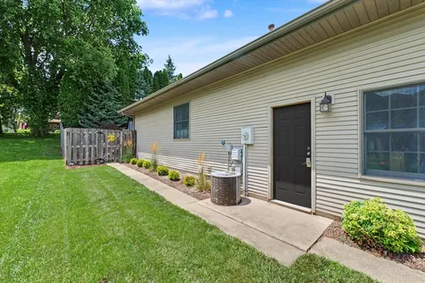 525 Neipswah Avenue Rantoul IL 61866