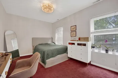 3201 West Argyle Street Chicago IL 60625