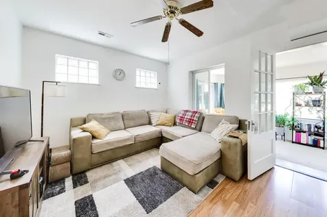 3435 North Harding Avenue Chicago IL 60618