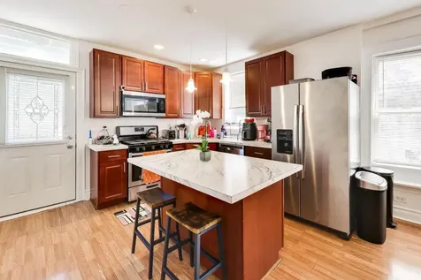 3435 North Harding Avenue Chicago IL 60618