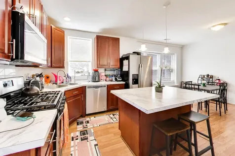 3435 North Harding Avenue Chicago IL 60618