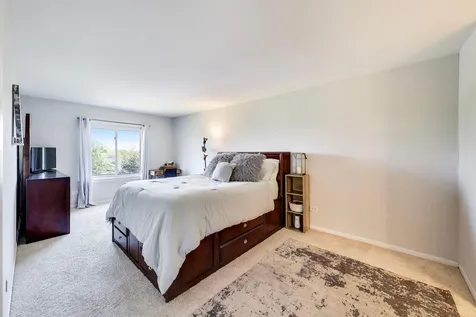 5840 West 104th Street Oak Lawn IL 60453