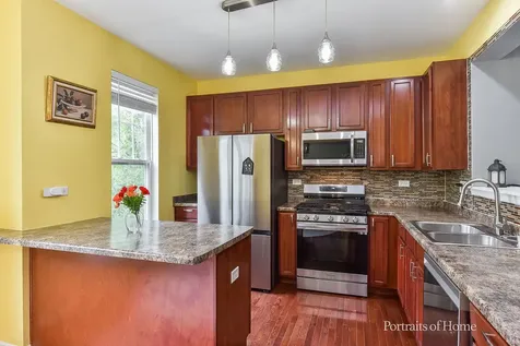 3360 Kentshire Circle Aurora IL 60504