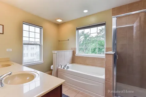 3360 Kentshire Circle Aurora IL 60504