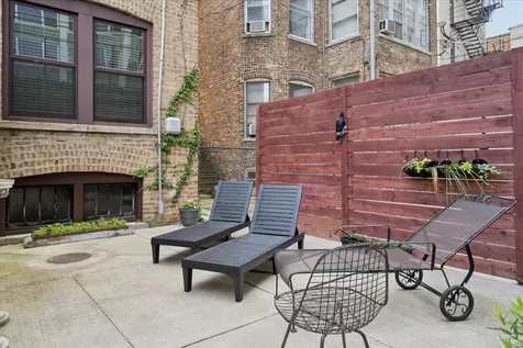 717 West Junior Terrace Chicago IL 60613