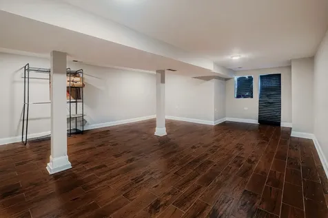 4825 West 28th Street Cicero IL 60804