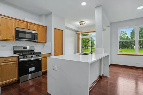 937 Emerald Drive Pingree Grove IL 60140