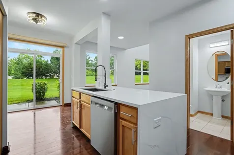 937 Emerald Drive Pingree Grove IL 60140