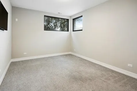 1203 West Superior Street Chicago IL 60642