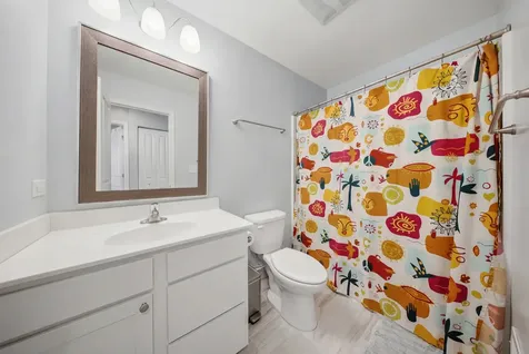 176 Goldenrod Drive Elgin IL 60124