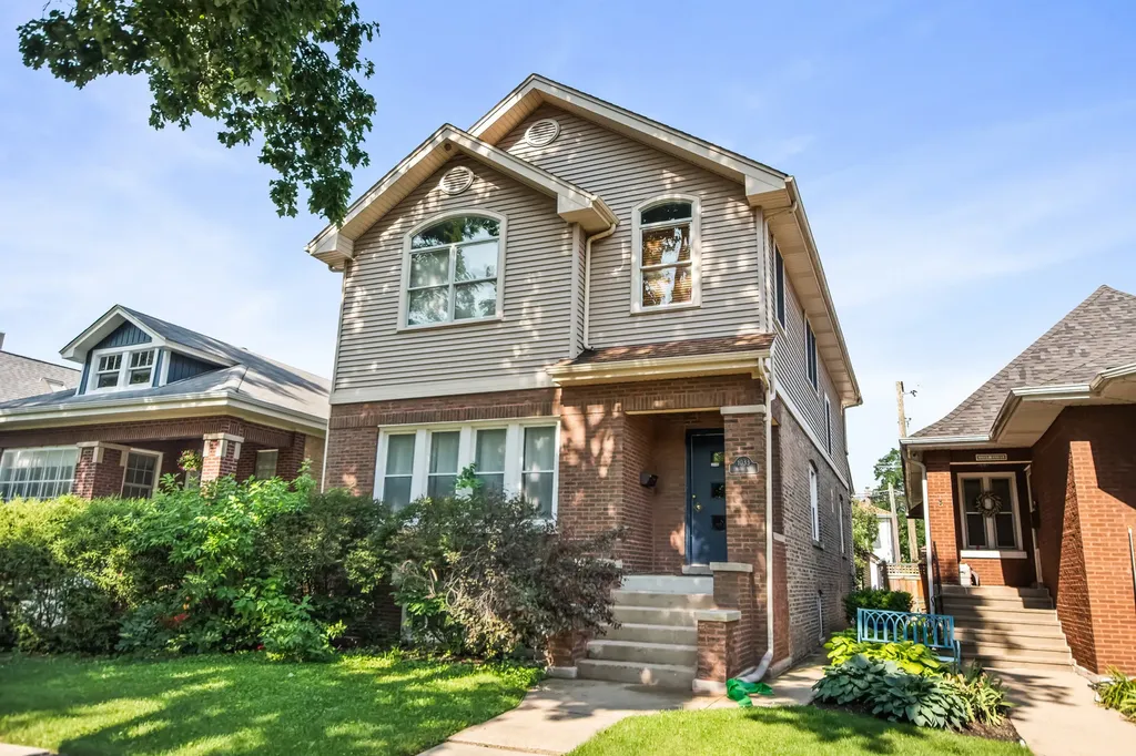 1033 Hayes Avenue Oak Park IL 60302