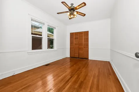 1033 Hayes Avenue Oak Park IL 60302
