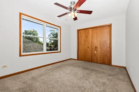 1033 Hayes Avenue Oak Park IL 60302