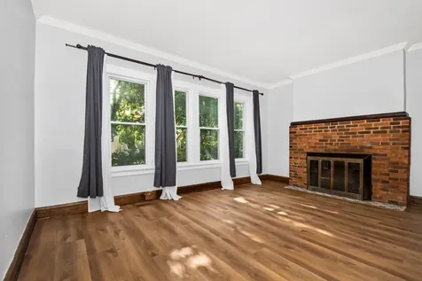 1033 Hayes Avenue Oak Park IL 60302