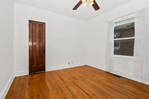 1033 Hayes Avenue Oak Park IL 60302