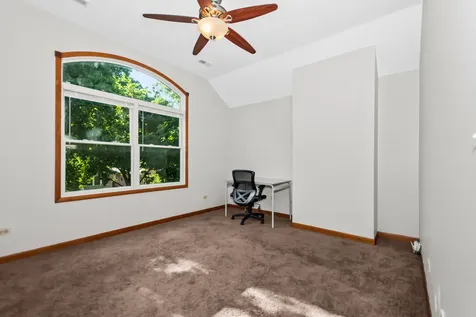 1033 Hayes Avenue Oak Park IL 60302