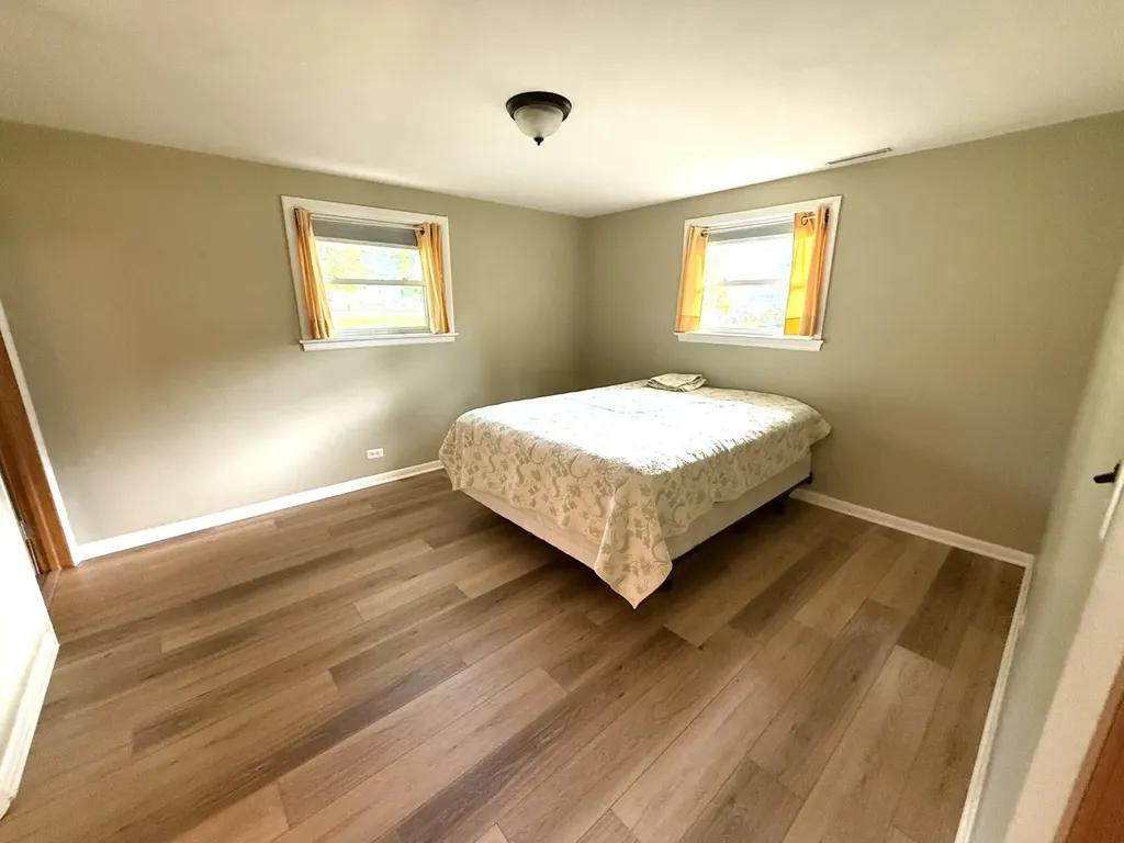 332 West Gartner Road Naperville IL 60540