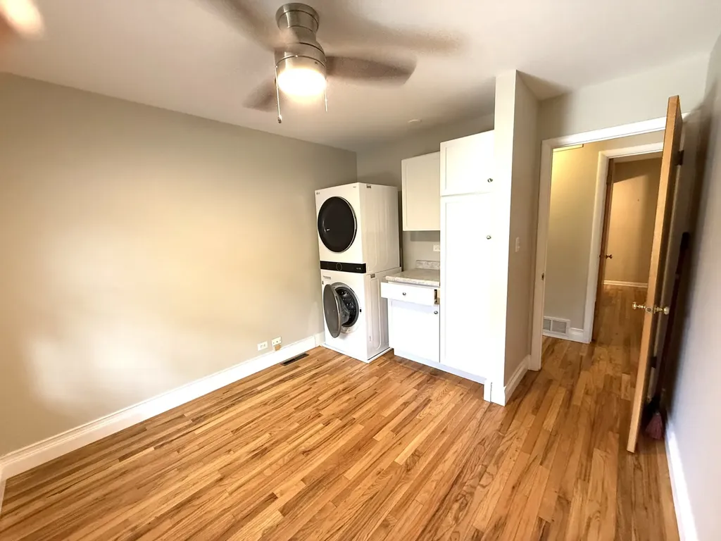 332 West Gartner Road Naperville IL 60540