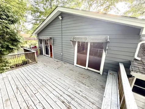 332 West Gartner Road Naperville IL 60540