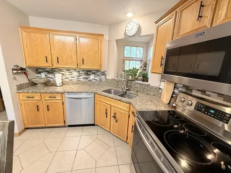 3476 Valley Woods Drive Cherry Valley IL 61016