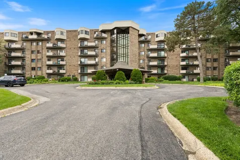 1243 East Baldwin Lane Palatine IL 60074