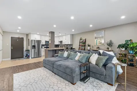1243 East Baldwin Lane Palatine IL 60074