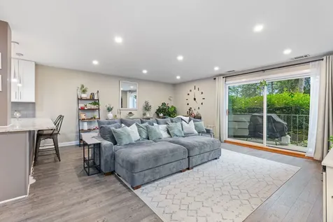 1243 East Baldwin Lane Palatine IL 60074