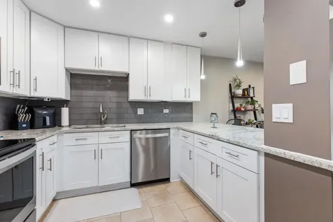 1243 East Baldwin Lane Palatine IL 60074