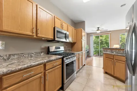 4349 Waters Edge Drive Island Lake IL 60042
