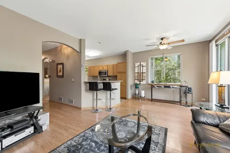 4349 Waters Edge Drive Island Lake IL 60042