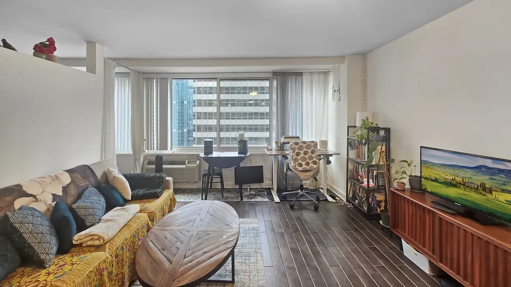 211 East Ohio Street Chicago IL 60611