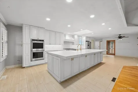4703 North Waltshire Lane Mchenry IL 60051