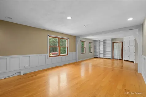 4703 North Waltshire Lane Mchenry IL 60051