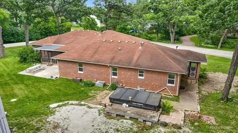 4703 North Waltshire Lane Mchenry IL 60051