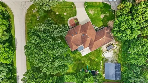 4703 North Waltshire Lane Mchenry IL 60051