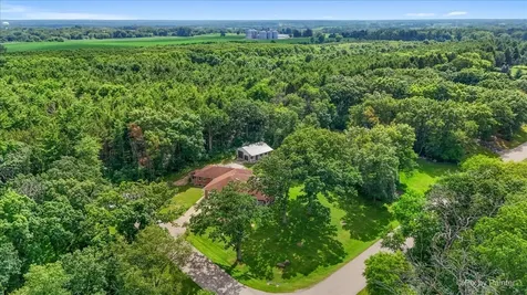 4703 North Waltshire Lane Mchenry IL 60051