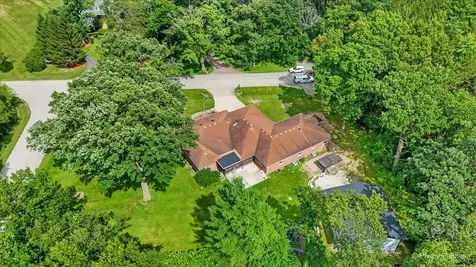 4703 North Waltshire Lane Mchenry IL 60051