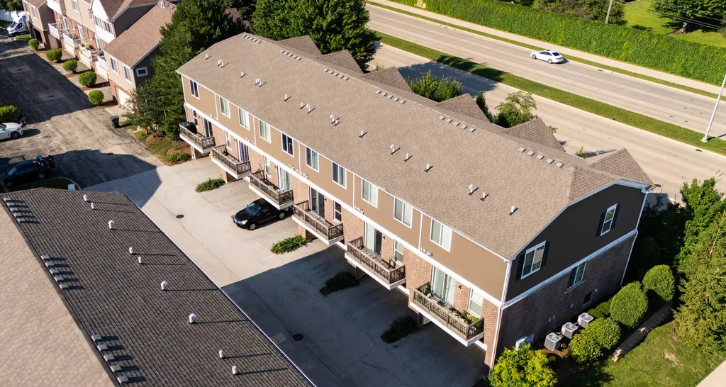 908 Bradford Drive Naperville IL 60563