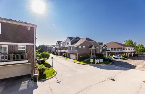 908 Bradford Drive Naperville IL 60563