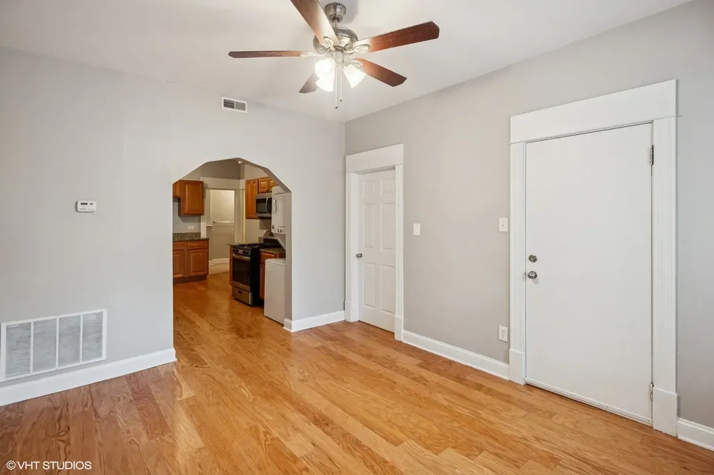 1702 North Campbell Avenue Chicago IL 60647