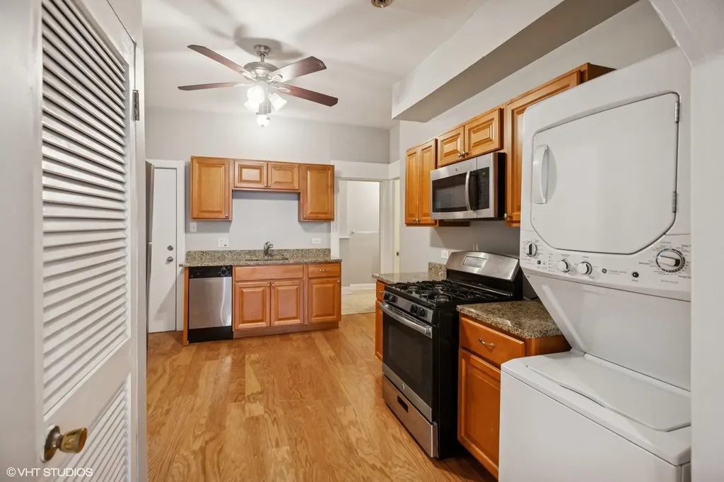 1702 North Campbell Avenue Chicago IL 60647