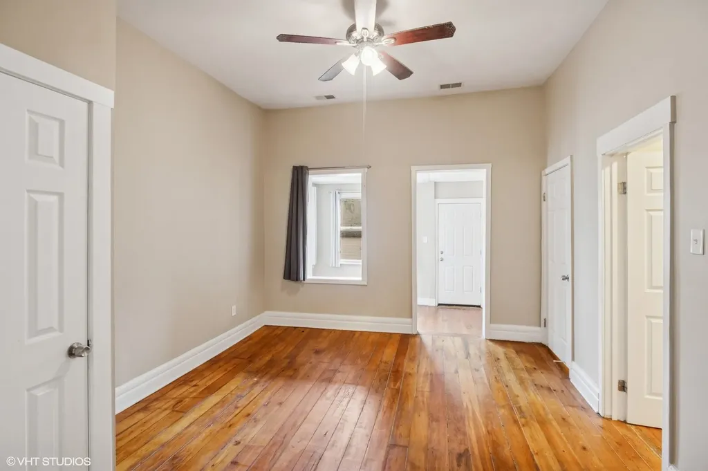1702 North Campbell Avenue Chicago IL 60647