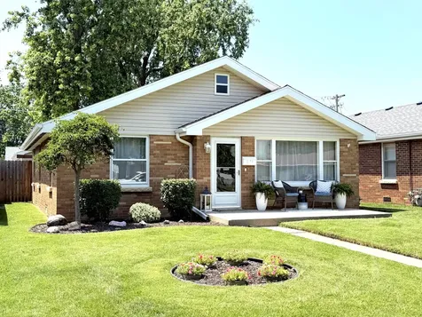 271 North Douglas Street Bradley IL 60915
