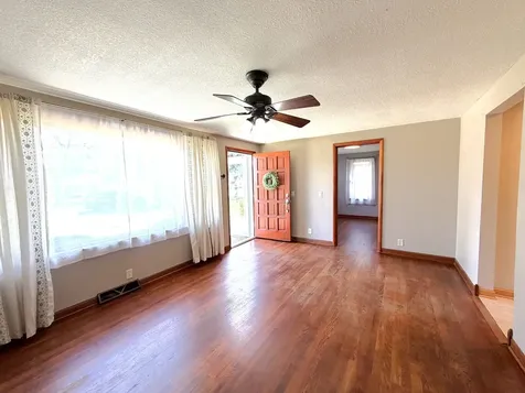 271 North Douglas Street Bradley IL 60915