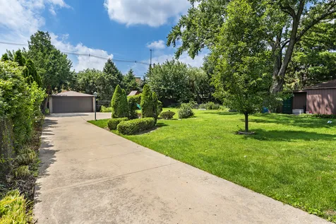 5337 West Ardmore Avenue Chicago IL 60646