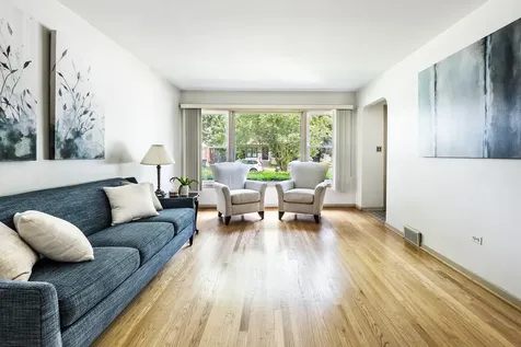 5337 West Ardmore Avenue Chicago IL 60646