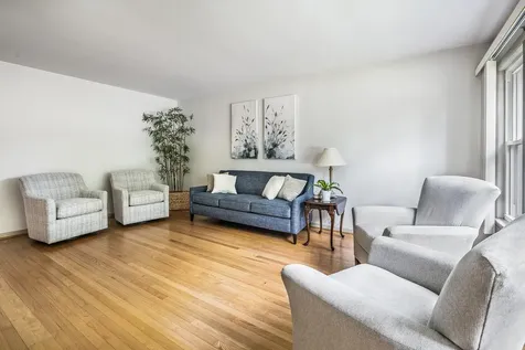 5337 West Ardmore Avenue Chicago IL 60646