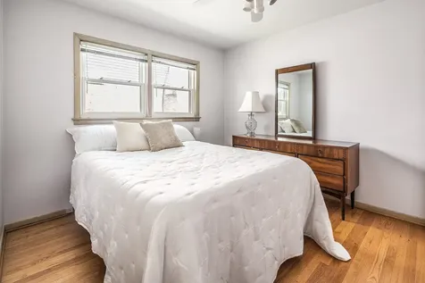 5337 West Ardmore Avenue Chicago IL 60646