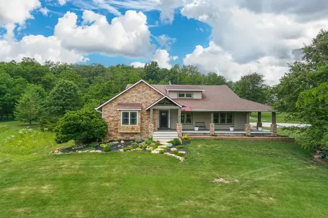 2268 East 2250 North Road Carlock IL 61725