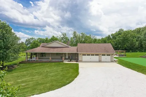 2268 East 2250 North Road Carlock IL 61725